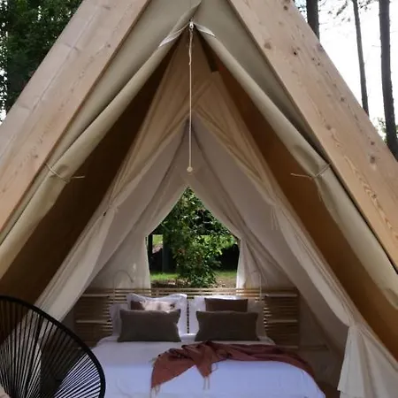 Luksusowy namiot Amaraxe Ecoglamping Minortos