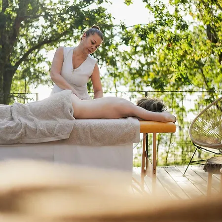 Amaraxe Ecoglamping